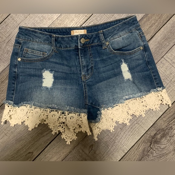 Altar’d State Lacy Denim Shorts - Picture 1 of 3